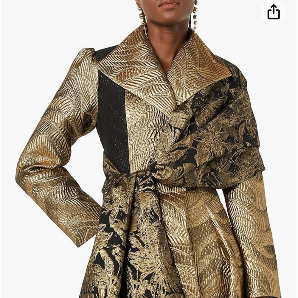 MAKING THE CUT Women's Standard Metallic Jaquard Gold Coat & Scarf gold Jacket